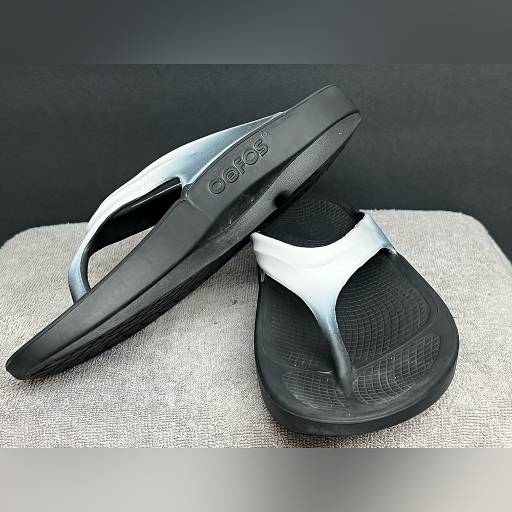 OOFOS OOlala Luxe Womens Size 11 Sandals Recovery Sport Flip Flops Comfort - Picture 3 of 8